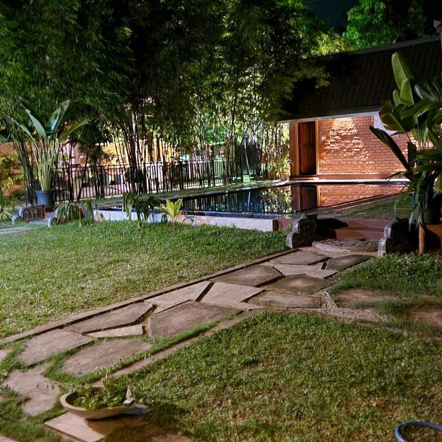 Millet'S Food Company And Cooking Center Hotel Negombo Exterior foto